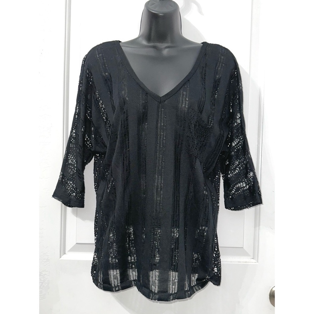 Vanity Black sheer 3/4 sleeve dolman sleeve top size medium